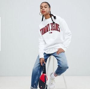 Tommy Jean's - collegiate logo sweatshirt